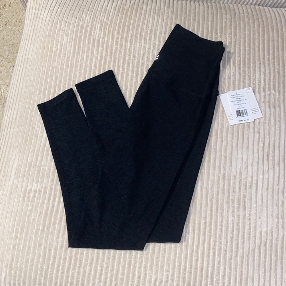 Beyond Yoga caught in the midi high waist legging small